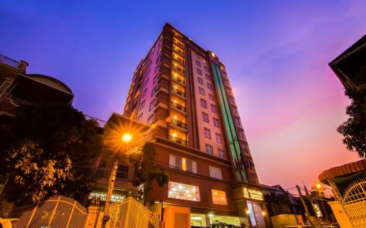 Olympic : 400m fromTuol Sleng Genocide Museum