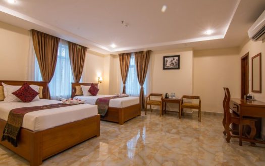 Olympic : 400m fromTuol Sleng Genocide Museum